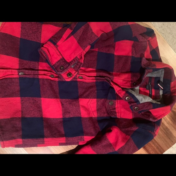 Heavy Flannel ( jacket , coat) do they have kids Shackets? Tommy Hilfiger Plaid - Picture 3 of 4